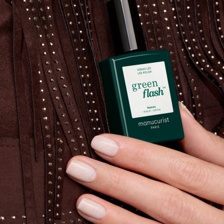 Vernis Semi-Permanent Green Flash Nebula